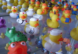 塑膠杯套、卡通杯及搪膠制品全解析 價格、廠家與日用百貨選購指南